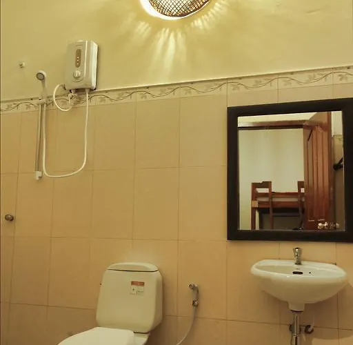Hostel Khmer Wooden *