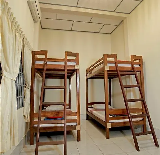 Khmer Wooden Hostel *